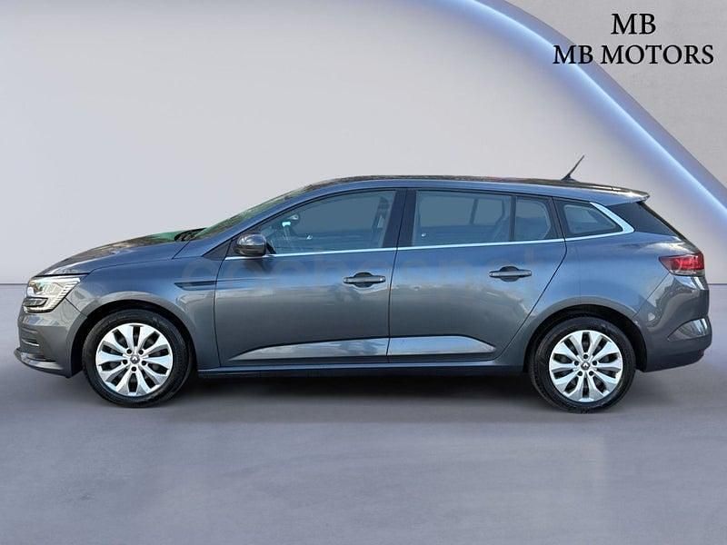 Usado Renault Mégane GrandTour Intens 115 CV (84 kW) 2021 Gris / plata Familiar