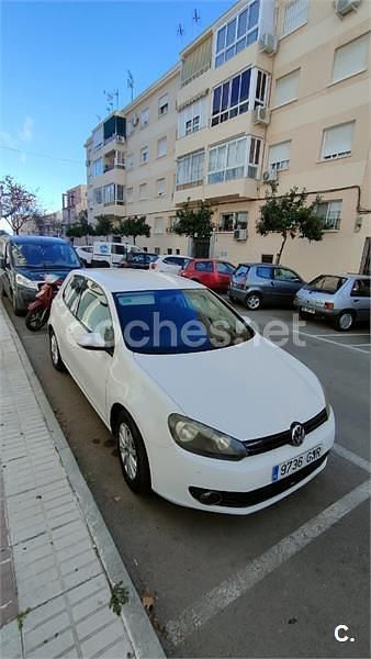 Blanco Usado 2010 VW Golf VI Advance Berlina | 6200 € (Precio justo) - Imagen 1/1