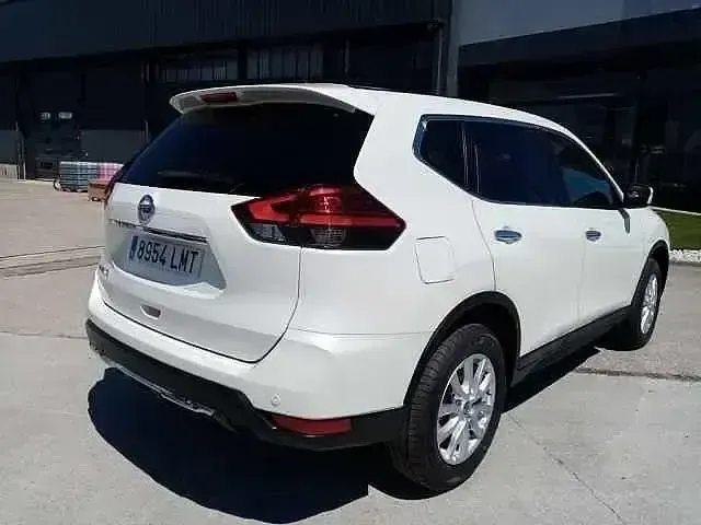 Usado Nissan X-Trail Visia 160 CV (117 kW) 2021 Blanco SUV
