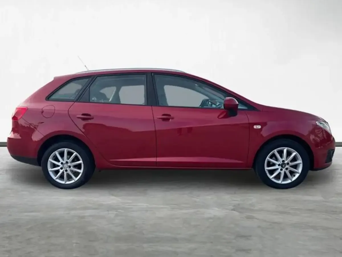 Usado Seat Ibiza Style 85 CV (62 kW) 2011