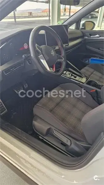 Usado VW Golf VIII GTI 265 CV (194 kW) 2025 Blanco Berlina