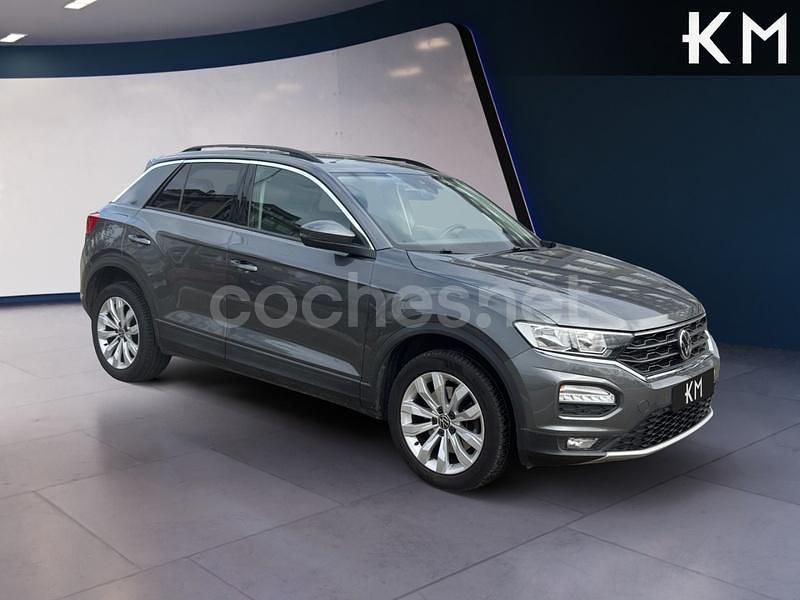 Usado VW T-Roc Advance 150 CV (110 kW) 2021 Gris / plata SUV