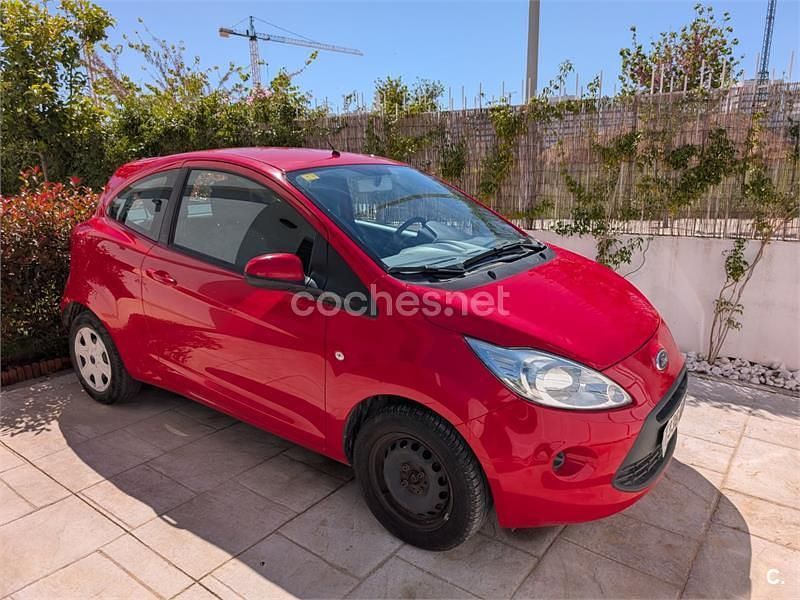 Usado Ford Ka 69 CV (50 kW) 2014 Rojo Berlina