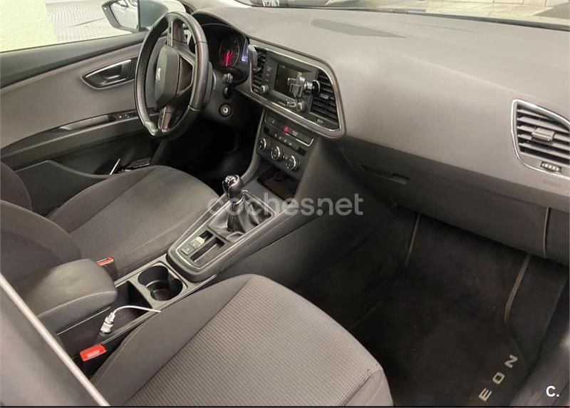 Gris / plata Usado 2017 Seat Leon Style Berlina | 9990 € (Precio justo) - Imagen 1/4
