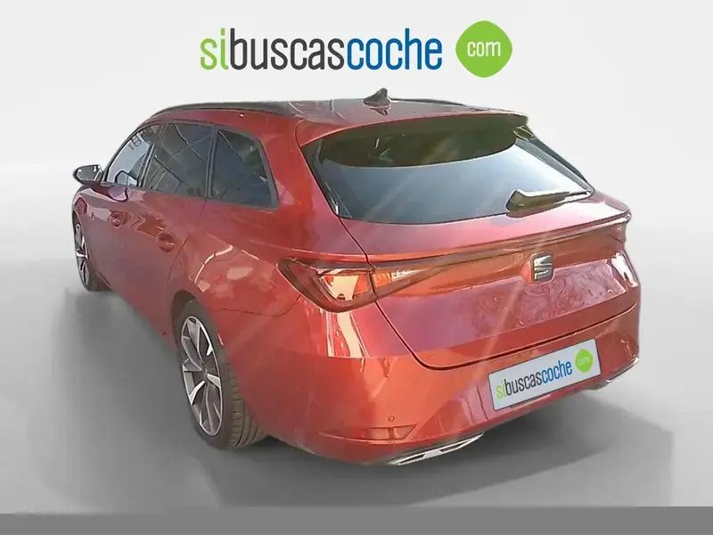 Usado Seat Leon FR 150 CV (110 kW) 2021 Granate