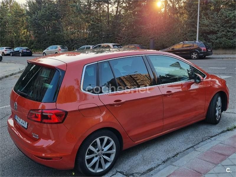 Naranja Usado 2015 VW Golf Sportsvan Sportline Monovolumen | 13.600 € (Precio justo) - Imagen 1/2