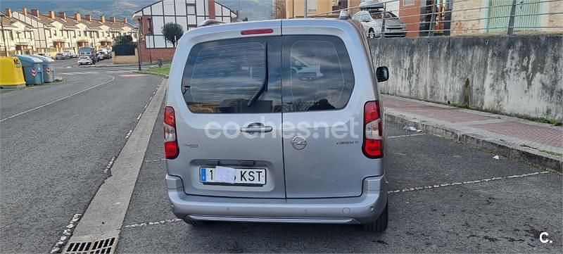 Usado Opel Combo Life Expression 102 CV (75 kW) 2019 Gris / plata Monovolumen
