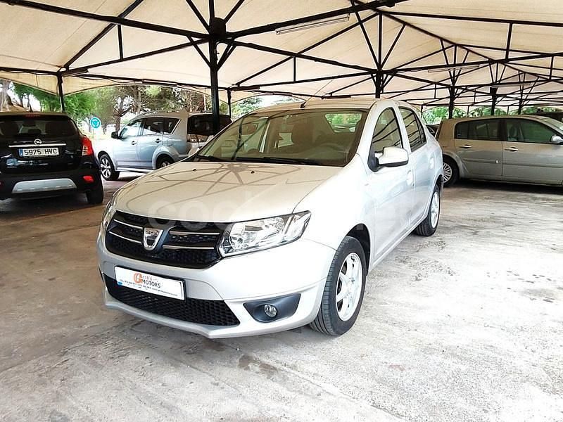 Gris Usado 2013 Dacia Logan Ambiance Berlina | 6000 € (Precio justo) - Imagen 1/4