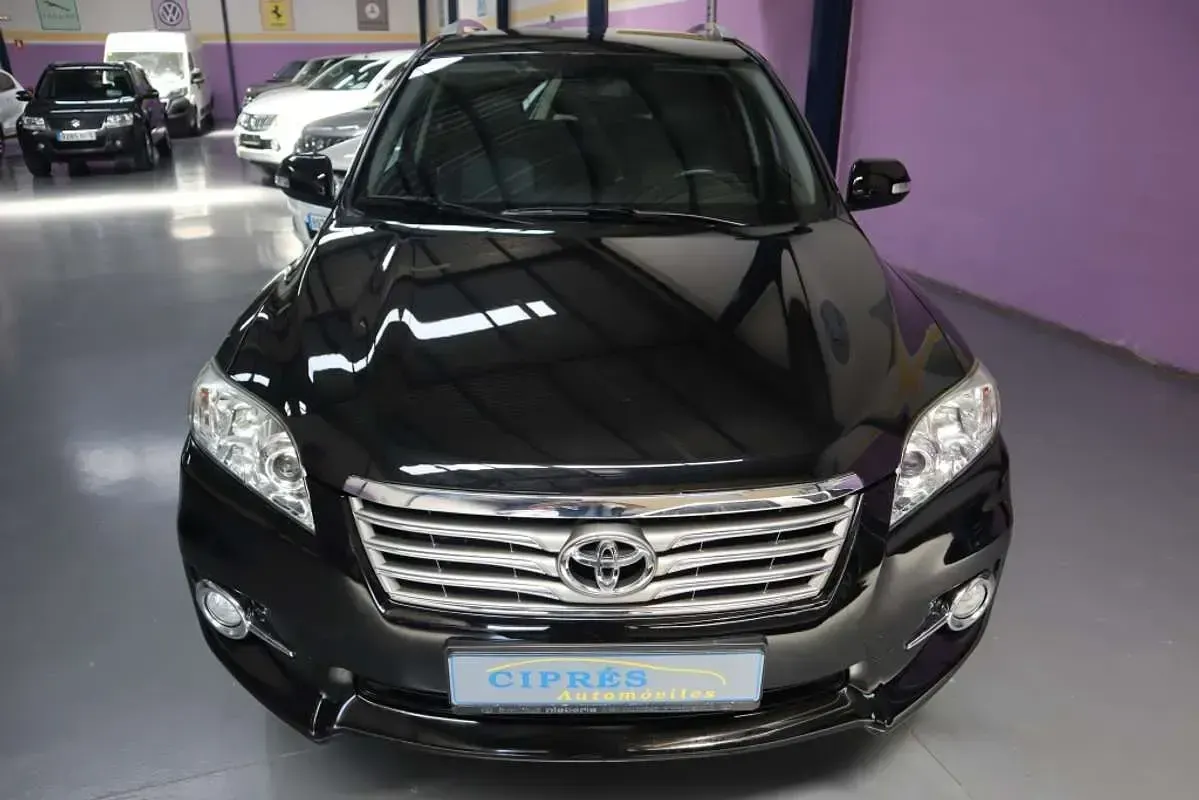 Usado Toyota RAV4 Executive 150 CV (110 kW) 2011 Negro SUV