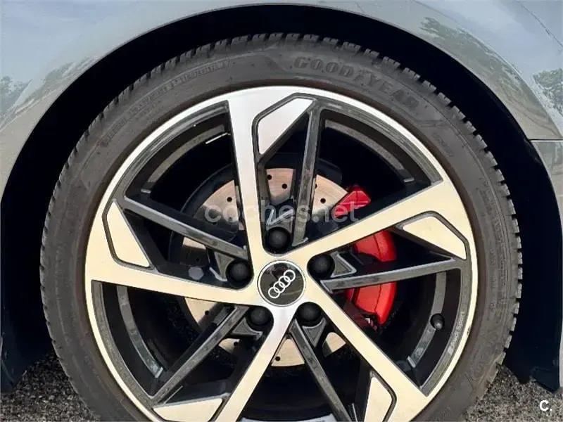 Usado Audi A3 S-Line 116 CV (85 kW) 2019 Gris / plata Berlina