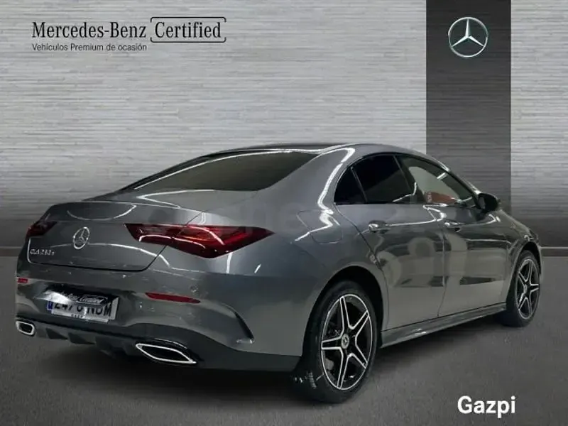Usado Mercedes CLA250e 218 CV (160 kW) 2025 Gris / plata Coupe