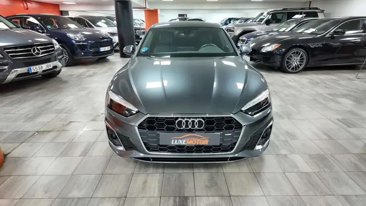 Usado Audi A5 Sportback S-Line 150 CV (110 kW) 2022 Gris Utilitario