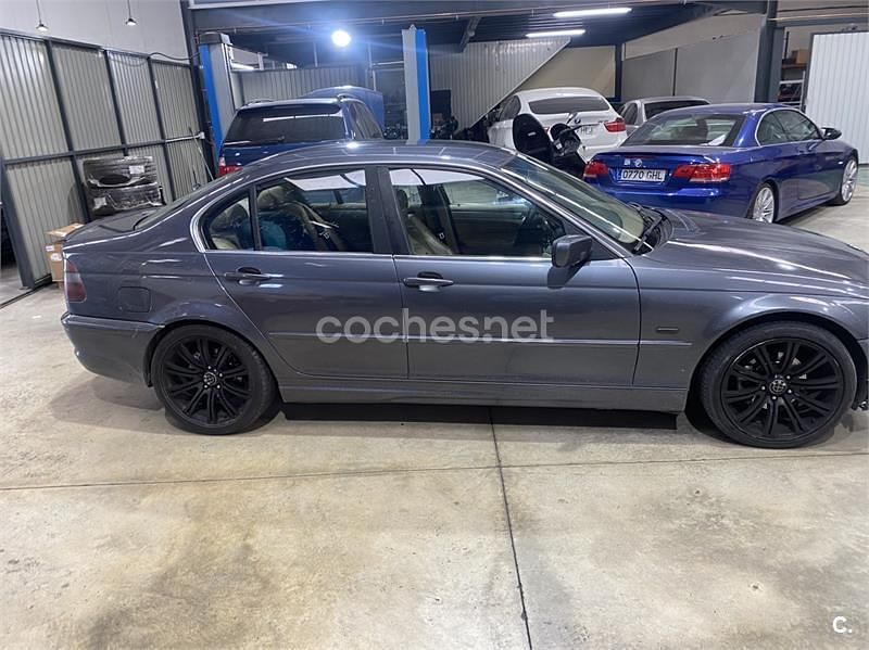 Usado BMW 320 170 CV (125 kW) 2001 Gris / plata Berlina