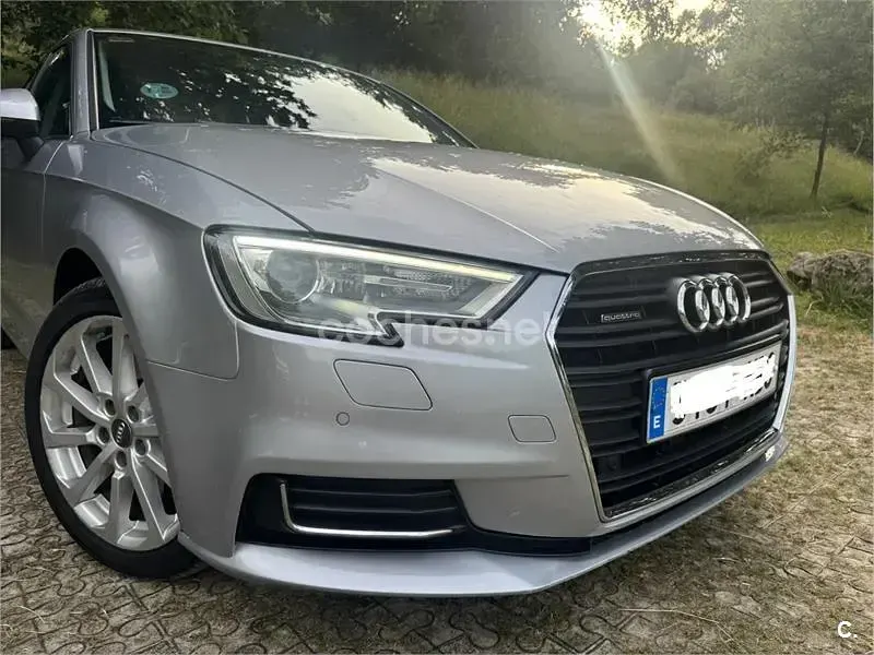 Usado Audi A3 Sport 190 CV (139 kW) 2017 Gris / plata Berlina