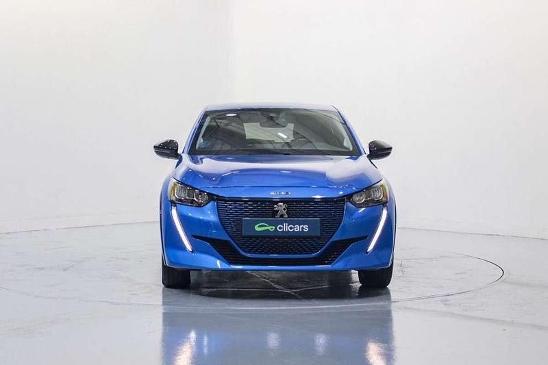 Usado Peugeot e-208 Allure 100 kW (136 CV) 2023 Azul Utilitario