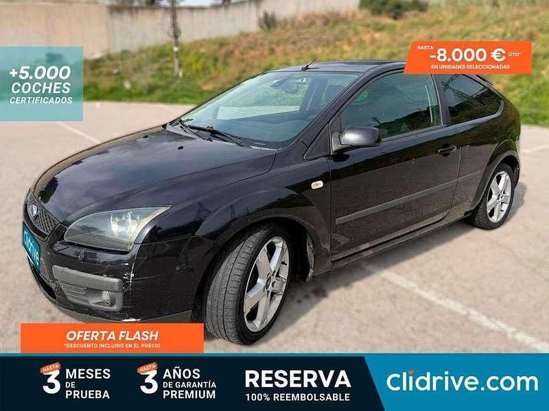 Usado Ford Focus Trend 116 CV (85 kW) 2006 Negro Berlina
