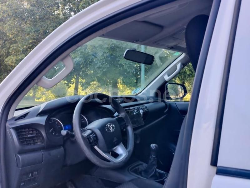 Usado Toyota HiLux 150 CV (110 kW) 2019 Blanco Pickup/Camioneta