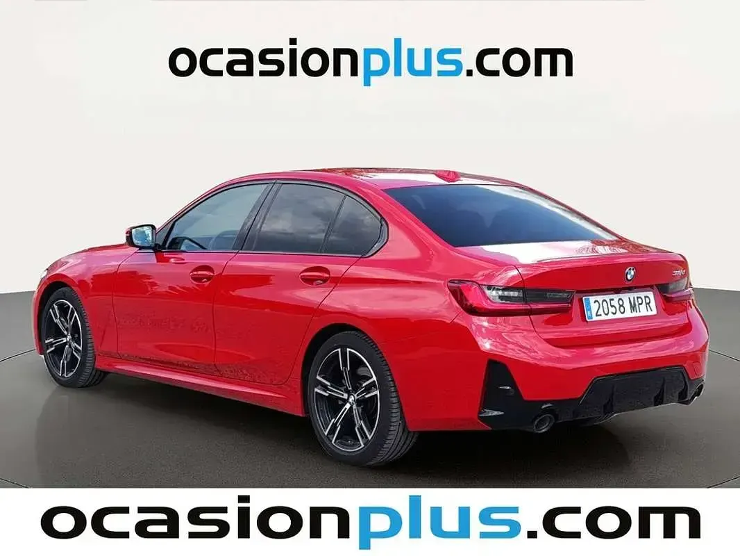 Usado BMW 318 150 CV (110 kW) 2024 Rojo Berlina