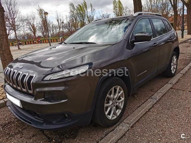 Gris / plata Usado 2015 Jeep Cherokee Longitude SUV | 9990 € (Buen precio) - Imagen 1/4