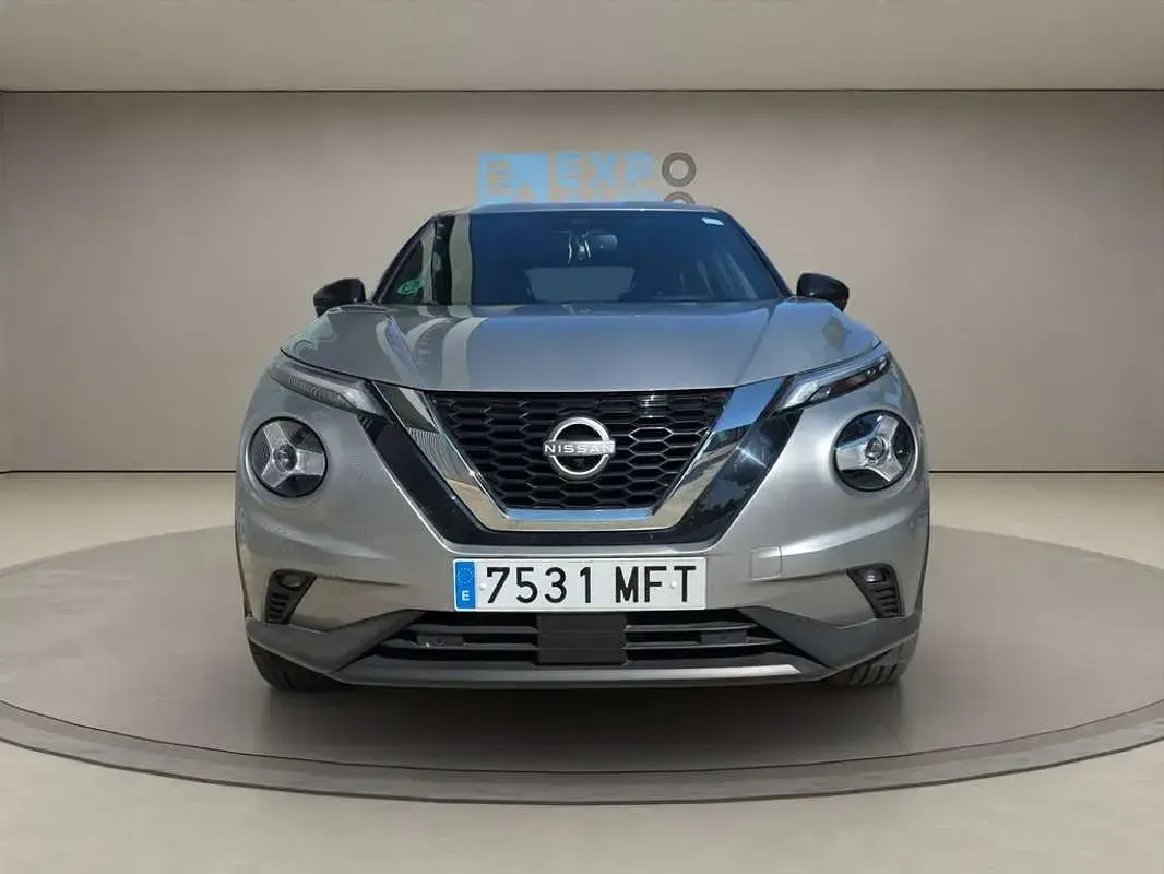 Usado Nissan Juke Tekna 113 CV (83 kW) 2023 Gris SUV