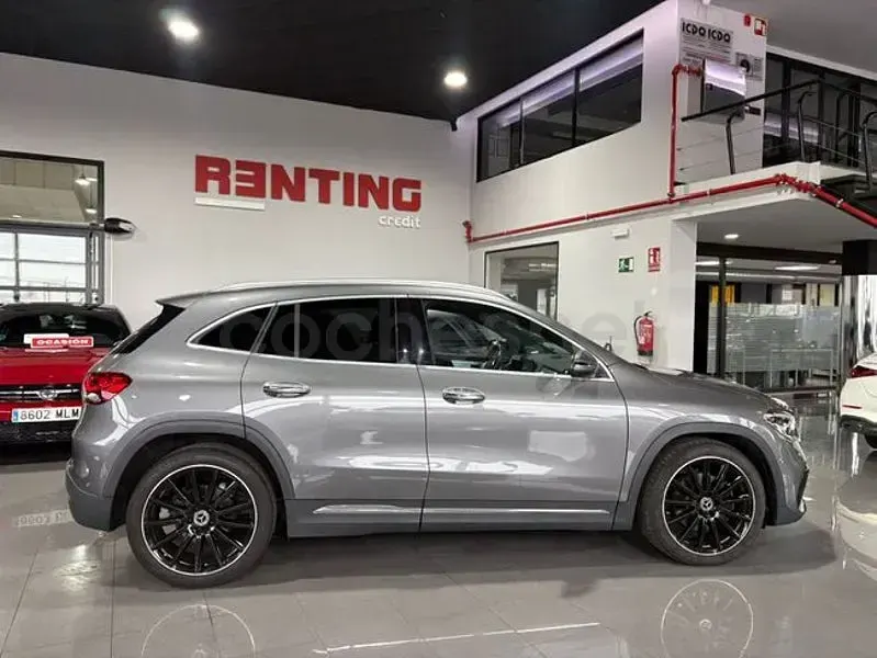 Usado Mercedes GLA200 AMG 163 CV (119 kW) 2020 Gris / plata SUV
