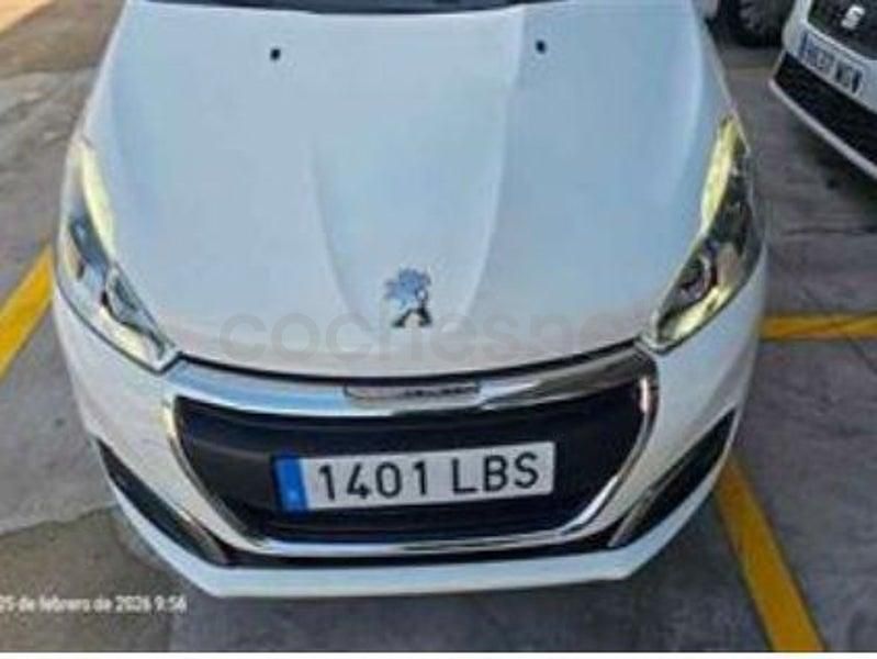 Usado Peugeot 208 Active 99 CV (72 kW) 2019 Blanco Utilitario