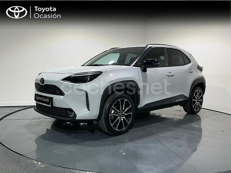 Gris / plata Usado 2024 Toyota Yaris Cross Sport SUV | 29.990 € - Imagen 1/4
