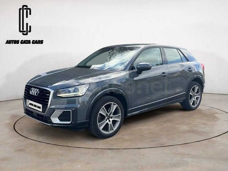 Usado Audi Q2 Design 116 CV (85 kW) 2018 Gris / plata SUV
