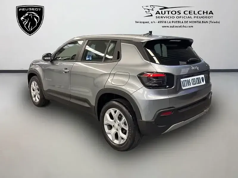 Usado Jeep Avenger Altitude 100 CV (73 kW) 2025 Gris SUV