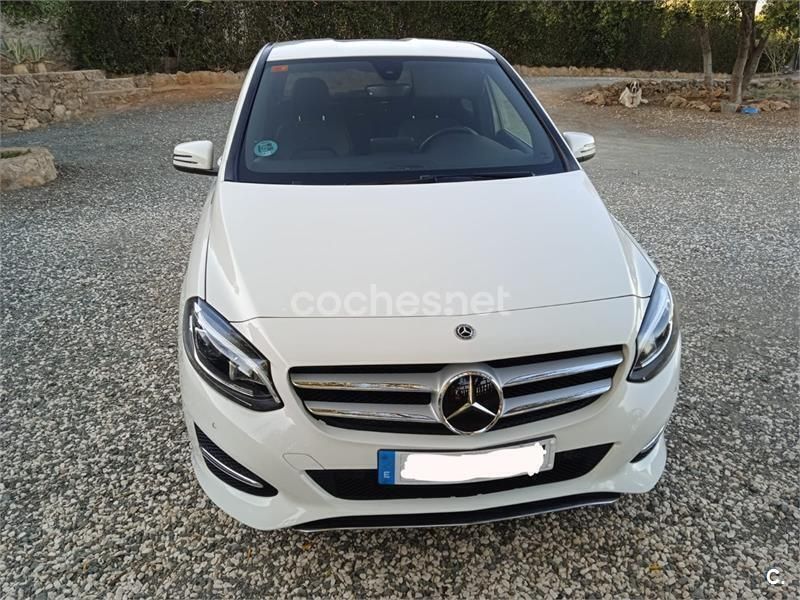 Blanco Usado 2017 Mercedes B180 Monovolumen | 17.500 € (Precio justo) - Imagen 1/4