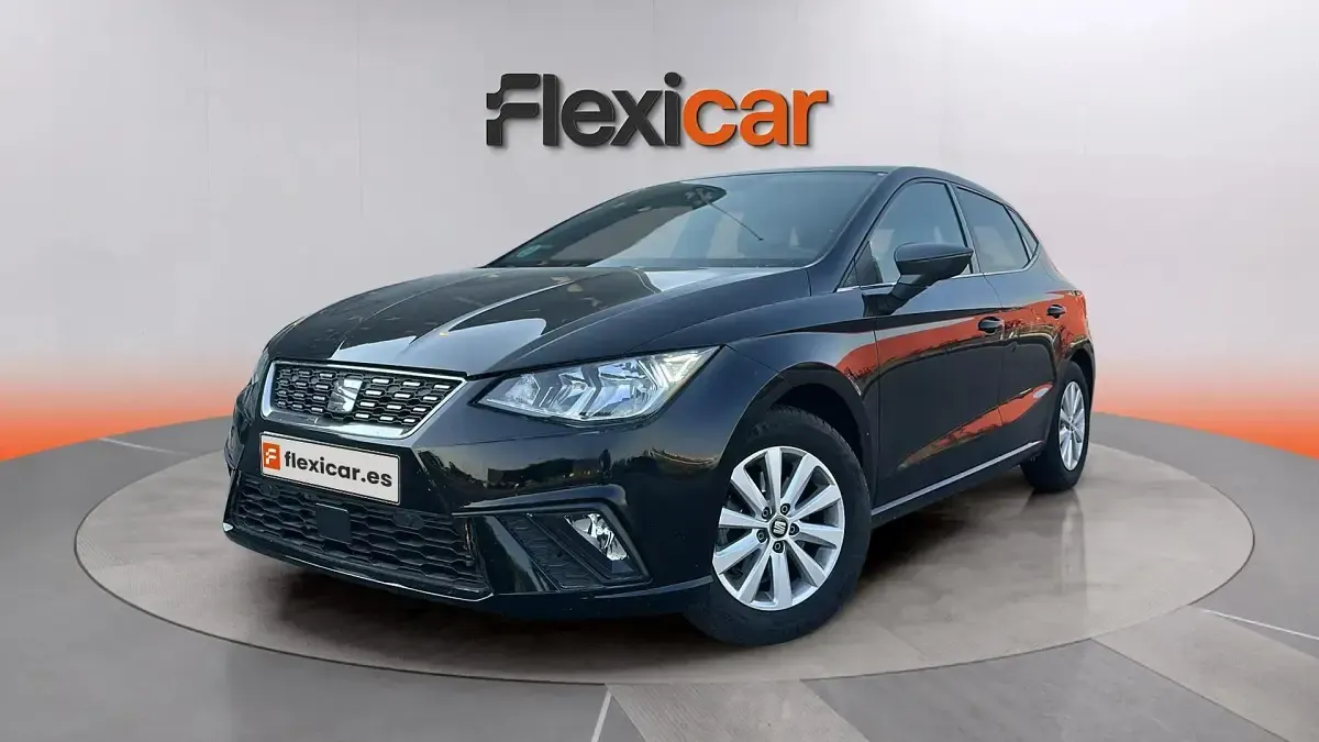 Usado Seat Ibiza FR 110 CV (80 kW) 2021 Negro Utilitario