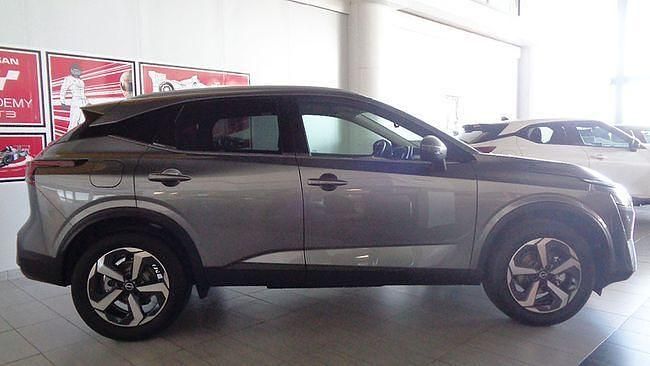Usado Nissan Qashqai N-Connecta 140 CV (102 kW) 2024 Gris SUV