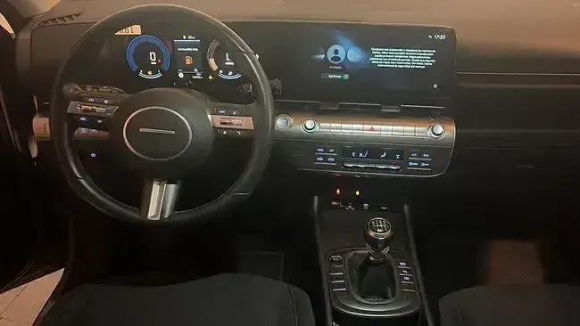 Nuevo Hyundai Kona 100 CV (73 kW) 2025 Verde SUV