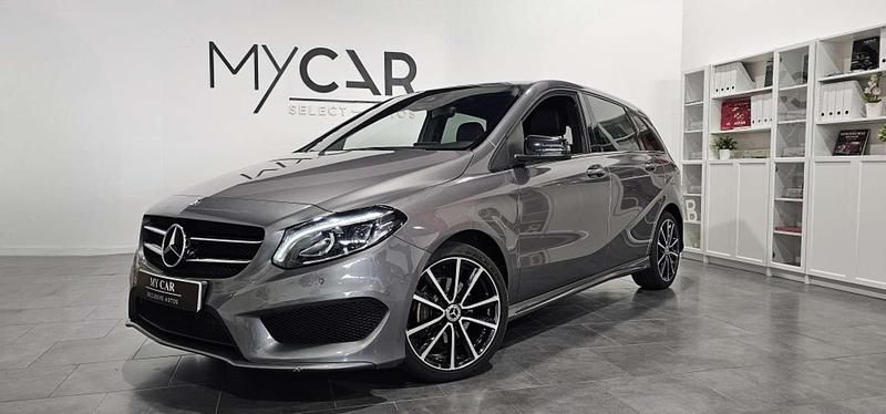 Usado Mercedes B180 109 CV (80 kW) 2016 Gris Monovolumen