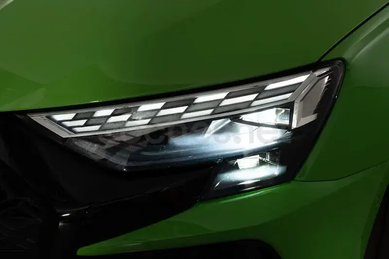 Usado Audi RS3 Ambiente 400 CV (294 kW) 2026 Verde Berlina