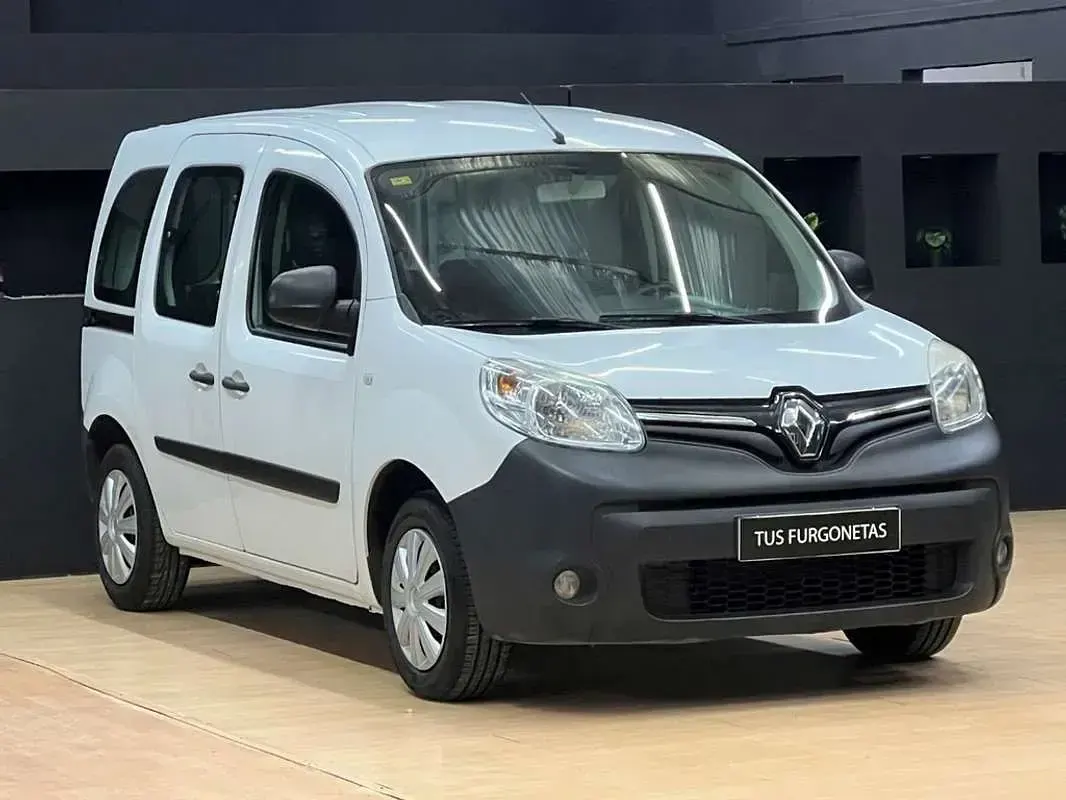 Usado Renault Kangoo 75 CV (55 kW) 2018 Blanco Monovolumen