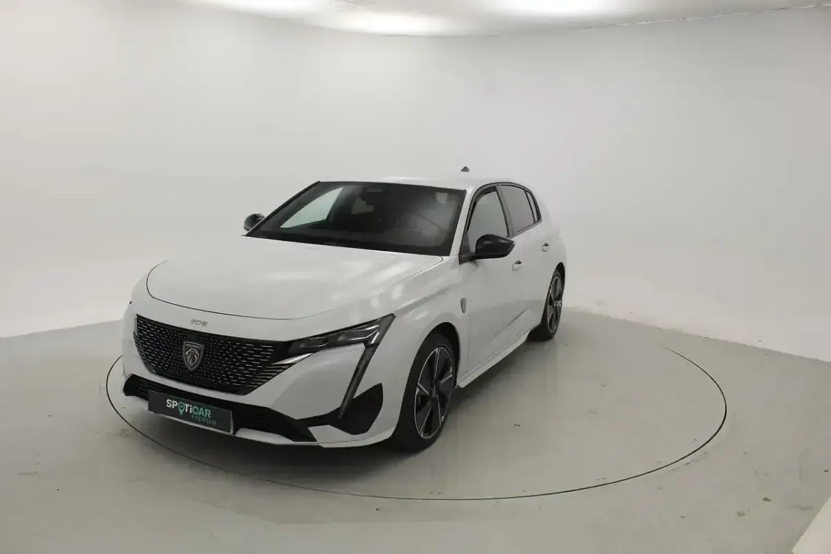 Usado Peugeot e-308 114 kW (156 CV) 2023 Blanco Utilitario