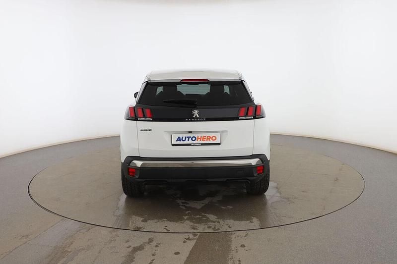 Usado Peugeot 3008 Allure 130 CV (95 kW) 2019 Blanco SUV