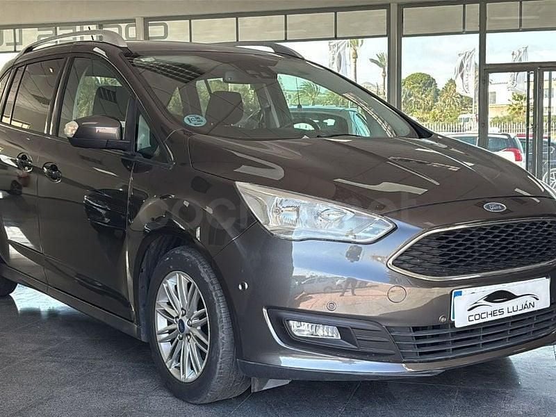 Usado Ford Grand C-Max Trend 120 CV (88 kW) 2018 Gris / plata Monovolumen