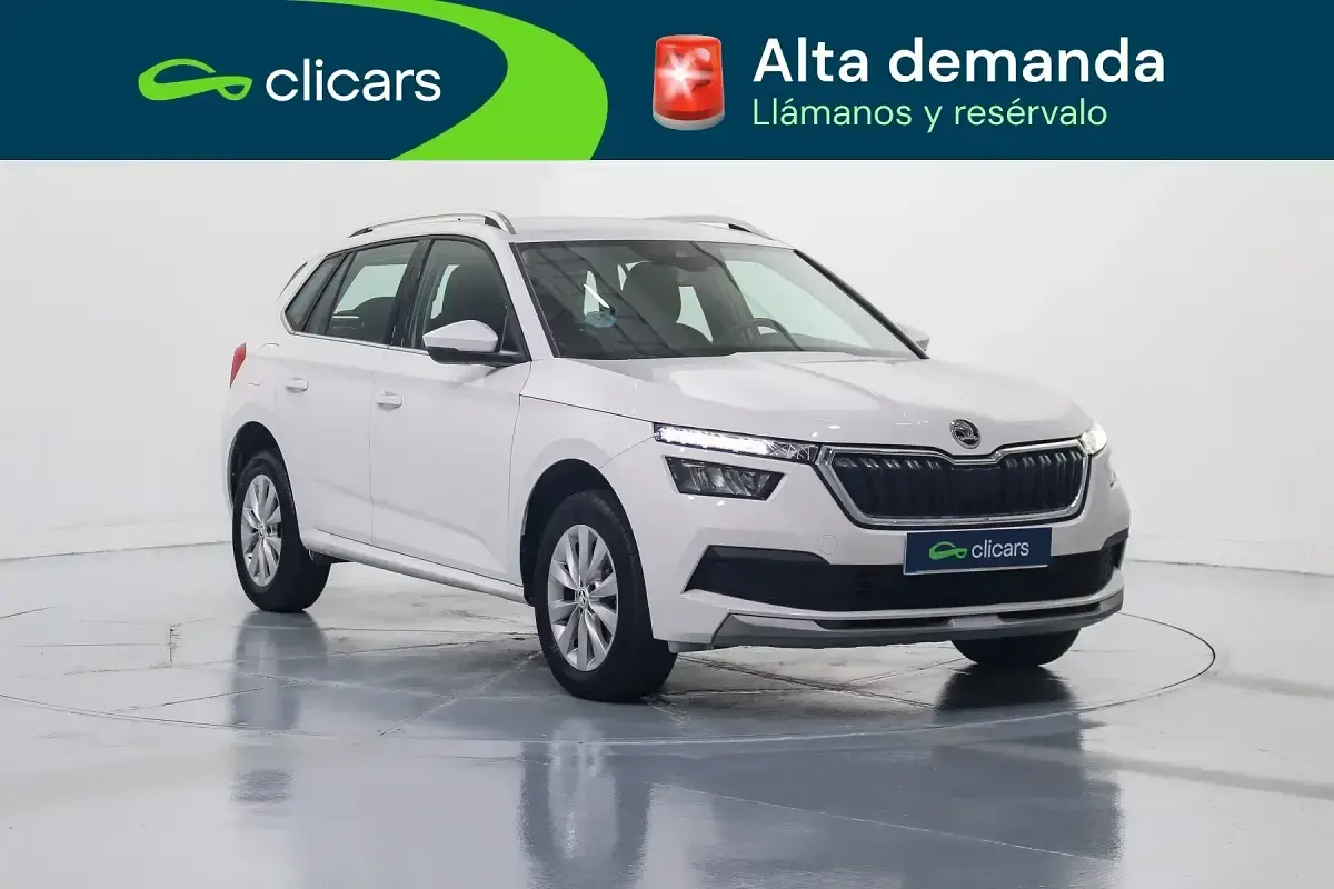 Usado Skoda Kamiq Ambition 110 CV (80 kW) 2021 Blanco SUV