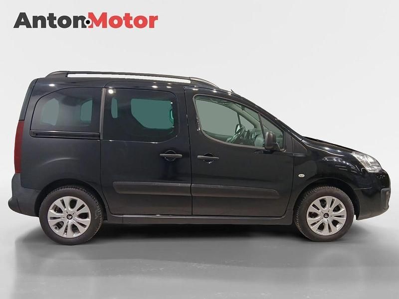 Usado Citroën Berlingo Feel 110 CV (80 kW) 2018 Negro Monovolumen