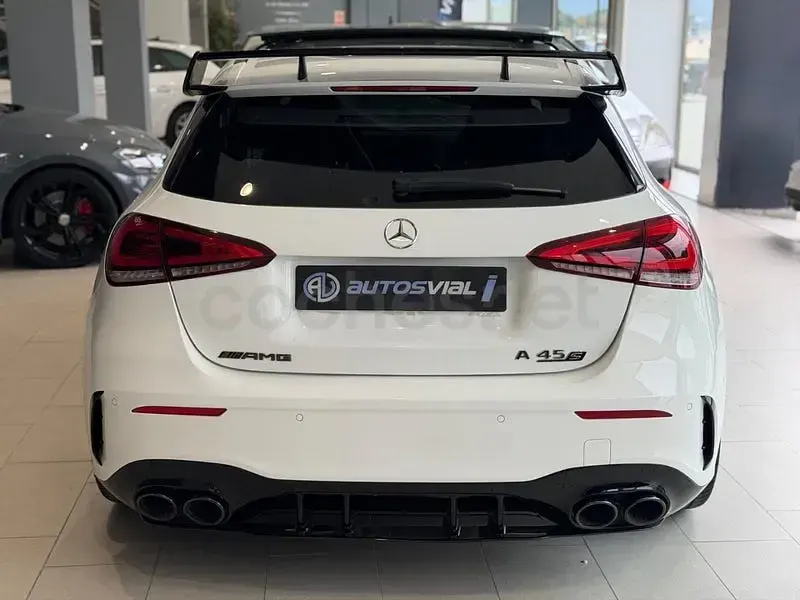 Usado Mercedes A45 AMG 421 CV (309 kW) 2022 Blanco Utilitario