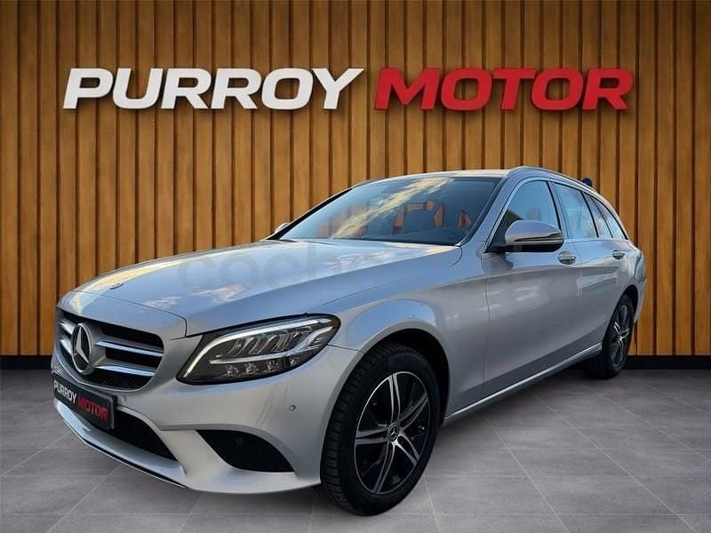 Usado Mercedes C220 194 CV (142 kW) 2021 Gris / plata Familiar