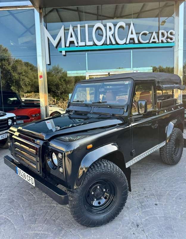 Negro Usado 2004 Land Rover Defender SUV | 54.990 € - Imagen 1/4