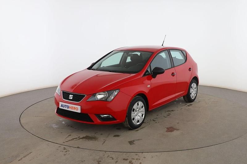 Rojo Usado 2015 Seat Ibiza Reference Utilitario | 10.599 € (Un poco caro) - Imagen 1/3