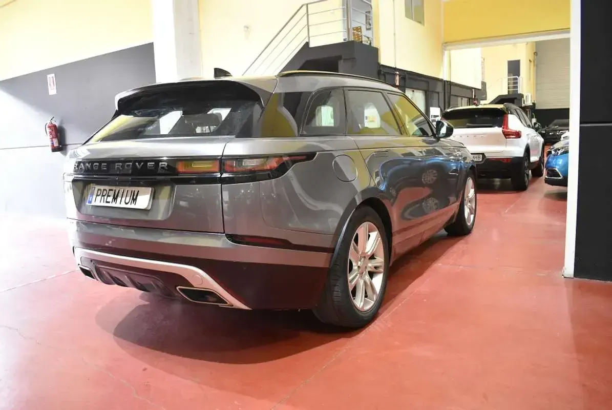 Usado Land Rover Range Rover Velar R-Dynamic 300 CV (220 kW) 2020 Gris SUV
