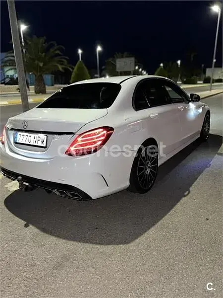 Usado Mercedes C220 170 CV (125 kW) 2015 Blanco Berlina