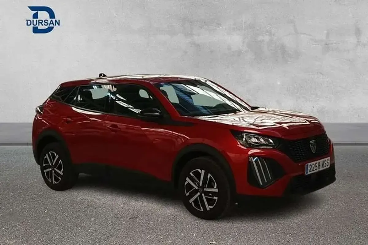 Usado Peugeot 2008 Active 101 CV (74 kW) 2024 Rojo SUV
