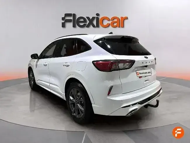 Usado Ford Kuga ST-Line 150 CV (110 kW) 2022 Blanco SUV