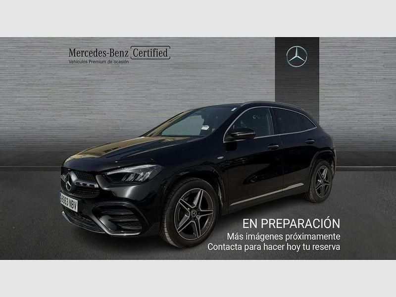 Usado Mercedes GLA250 218 CV (160 kW) 2025 Negro SUV